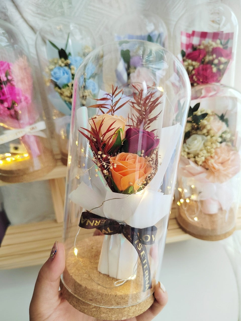 LED Floral Bouquet in Glass Dome – Timeless Beauty & Perfect Gift