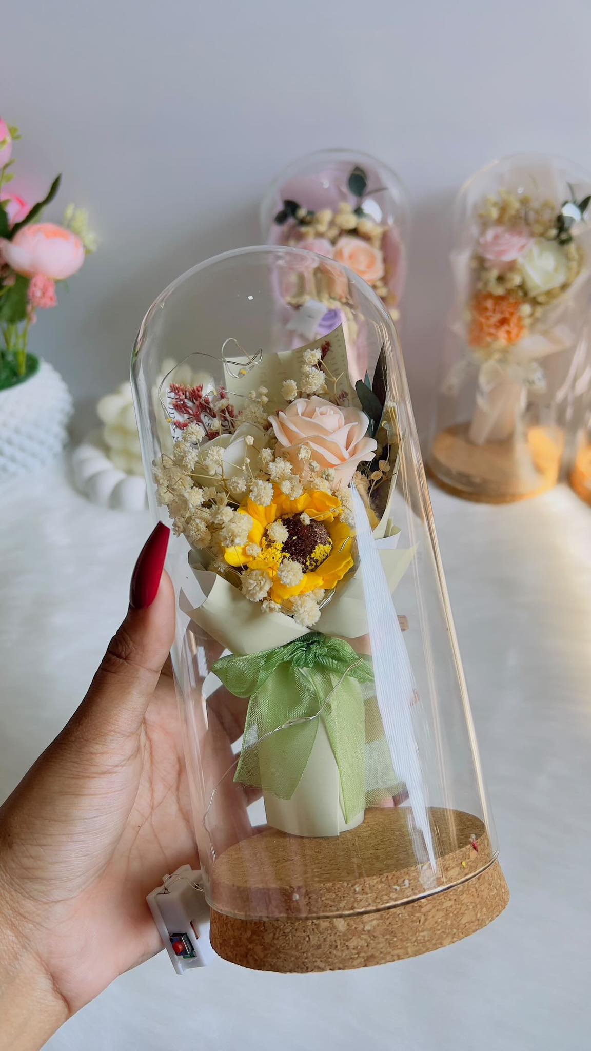 LED Floral Bouquet in Glass Dome – Timeless Beauty & Perfect Gift