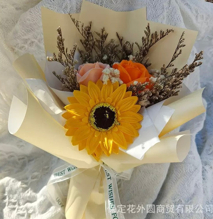 Romantic Sunflower Gift Box Bouquet 🌻